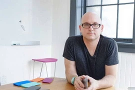 "Ông trùm" thiết kế Scott Croyle của HTC sẽ rũ áo ra đi