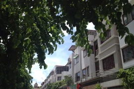 Miền Bắc trời khô ráo, các tỉnh Trung Bộ bắt đầu giảm mưa