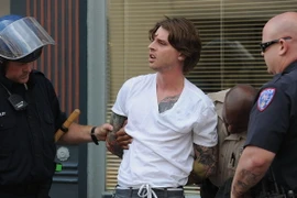 Mỹ ban bố tình trạng khẩn cấp tại thị trấn Ferguson do bạo loạn