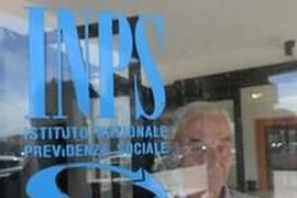 Italy: Nhầm lẫn giấy tờ, người đang sống trở thành "đã chết"