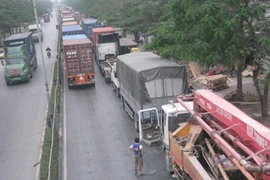 Hải Phòng: "Khúc thắt" trên đường 356 gây ùn ứ nghiêm trọng