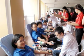 Hơn 1.000 người tham gia Ngày hội hiến máu "Trái tim sông Hàn"