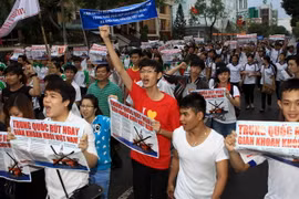 TPHCM: Triệu đại diện Tổng lãnh sự Trung Quốc để phản đối