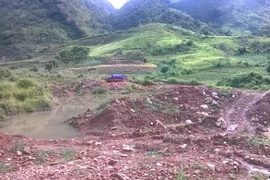 [Photo] Núp bóng trang trại, khai thác vàng trái phép ở Lai Châu