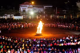 Khai mạc Tuần văn hóa, thể thao và du lịch Mường Lò năm 2014