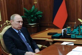 Lãnh đạo Nga, Pháp, Anh bàn giải pháp cho khủng hoảng Ukraine