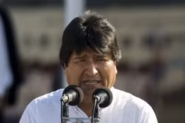 Bolivia thiệt hại hàng tỷ USD khi giá dầu thế giới rơi tự do