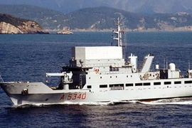 Chiến hạm tình báo của Italy và Pháp chuẩn bị tới Biển Đen