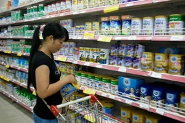 Sẽ xử lý doanh nghiệp không giảm giá sữa theo quy định