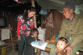 Cuộc sống khó khăn của bản người H'Mông nghèo nhất Bắc Kạn