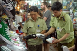 TP Hồ Chí Minh giám sát chặt các "điểm nóng" hàng nhập lậu
