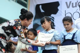 Lãnh sự quán Nam Phi tại TP.HCM hỗ trợ xây trường mầm non