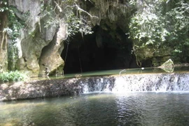 Quảng Bình: Du lịch mạo hiểm khám phá hang động Tú Làn