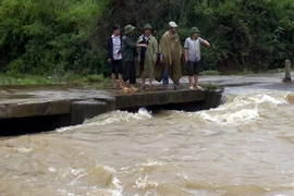 Lai Châu: Vượt qua suối khi lũ về, 6 người bị nước cuốn trôi