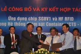 Ứng dụng chip trong hệ thống giám sát container thay cho kẹp chì