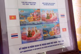 Bộ tem chung nhân kỷ niệm 40 năm quan hệ ngoại giao Việt Nam-Thái Lan có thời hạn cung ứng tới 30/6/2018. (Ảnh: P.V/Vietnam+)