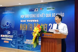 Ông Tô Mạnh Cường, Phó Tổng Giám đốc VNPT cho biết sẽ tiếp tục đồng hành cùng giải thưởng này. (Ảnh: T.H/Vietnam+)