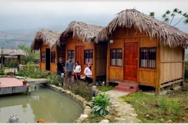 Khách nước ngoài ưa thích loại hình du lịch Homestay tại Sa Pa. (Ảnh: Thanh Hà/TTXVN)