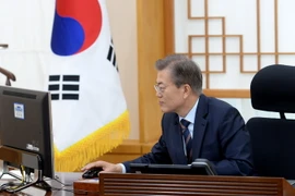 Tổng thống Hàn Quốc Moon Jae-in ngày 12/5 đã ra lệnh loại bỏ sách giáo khoa lịch sử gây tranh cãi do một Ủy ban Chính phủ được thành lập dưới thời Chính quyền bảo thủ trước đây biên soạn. (Nguồn: AFP/TTXVN)