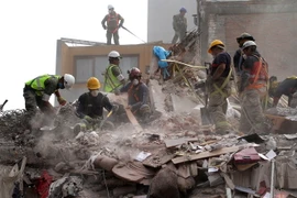 Cảnh đổ nát sau trận động đất ở Mexico City, Mexico, ngày 25/9. (Nguồn: THX/TTXVN)