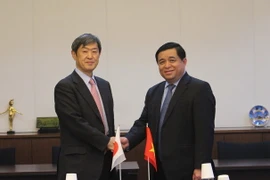 Bộ trưởng Bộ Kế hoạch Đầu tư Nguyễn Chí Dũng gặp và hội đàm với Chủ tịch Cơ quan Hợp tác Quốc tế Nhật Bản (JICA), ông Kitaoka Shinichi. (Ảnh: Nguyễn Tuyến/TTXVN)