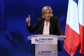 Bà Marine Le Pen trong chiến dịch vận động tranh cử Tổng thống ở Nantes ngày 26/2. (Nguồn: EPA/TTXVN)