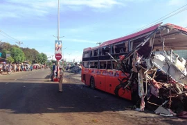 Hiện trường vụ tai nạn. (Ảnh: Hoài Nam/TTXVN)