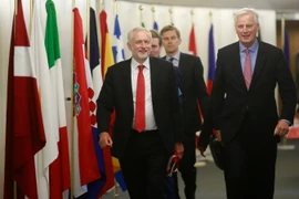 Lãnh đạo Công đảng Anh Jeremy Corbyn (trái). (Nguồn: AFP/TTXVN)