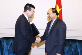 [Video] Thủ tướng Nguyễn Xuân Phúc Tiếp Phó Chủ tịch NASDAQ 