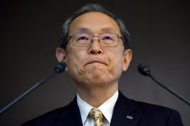  Chủ tịch Tập đoàn Toshiba Satoshi Tsunakawa trong cuộc họp báo ở Tokyo ngày 15/5. (Nguồn: AFP/TTXVN)