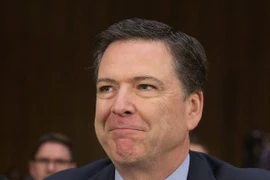 Giám đốc Cục Điều tra liên bang Mỹ James Comey tại phiên điều trần ở Washington, DC ngày 10/1. (Nguồn: AFP/TTXVN)