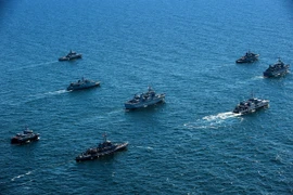 Tàu chiến của lực lượng NATO tham gia cuộc tập trận tại Klaipeda, Litva tháng 5/2015. (Nguồn: THX/TTXVN)