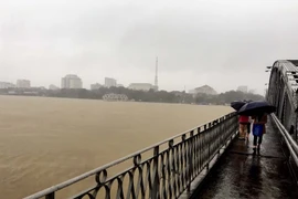 Nước lũ trên sông Hương, thành phố Huế. Ảnh minh họa. (Nguồn: Quốc Việt/TTXVN)