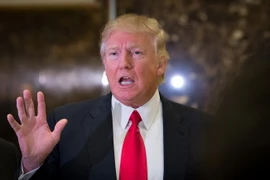 Tổng thống đắc cử Mỹ Donald Trump phát biểu với báo giới tại New York ngày 13/1. (Nguồn: AFP/TTXVN)