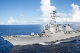 Tàu khu trục USS John S. McCain của Hải quân Mỹ. (Nguồn: EPA/TTXVN)