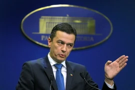 Thủ tướng Romania Sorin Grindeanu phát biểu tại Bucharest ngày 15/6. (Nguồn: EPA/TTXVN)