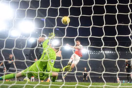 Arsenal hạ Manchester United ngay ngày đầu năm 2020.