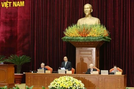 Thủ tướng Nguyễn Xuân Phúc điều hành phiên bế mạc. (Ảnh: Phương Hoa/TTXVN)