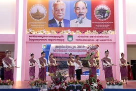 Trường song ngữ Lào-Việt Nam Nguyễn Du khai giảng năm học mới