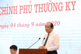 Bộ trưởng, Chủ nhiệm Văn phòng Chính phủ, Người Phát ngôn Chính phủ Mai Tiến Dũng phát biểu tại buổi họp báo. (Ảnh: Văn Điệp/TTXVN)
