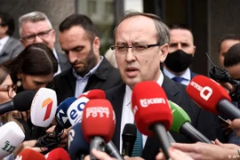 Ông Avdullah Hoti trong một lần phát biểu trước truyền thông. (Nguồn: dw)