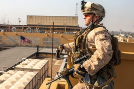 Rocket rơi gần Đại sứ quán Mỹ ở Iraq. (Ảnh: AFP/TTXVN)