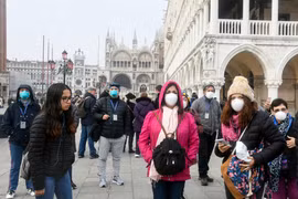 [Video] Các nước châu Âu vẫn mở cửa biên giới với Italy