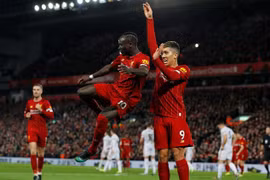 Liverpool vẫn bất bại tại Premier League.