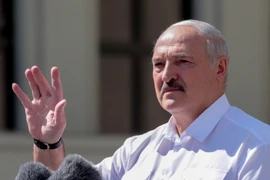 Tổng thống Belarus Alexander Lukashenko trong bài phát biểu tại Minsk ngày 16/8. (Ảnh: AFP/TTXVN)
