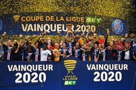 Paris Saint-Germain hoàn tất 'cú ăn ba' sau loạt luân lưu may rủi