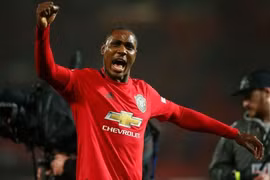 Manchester United bị làm khó trong thương vụ Odion Ighalo