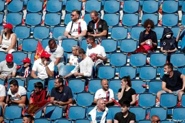 Cổ động viên vào sân theo dõi PSG và Saint-Etienne đá chung kết Cúp Quốc gia Pháp. (Nguồn: DW)