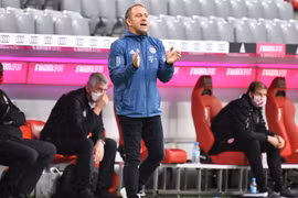 Hansi Flick đang khiến Bayern trở nên mạnh mẽ hơn. (Nguồn: FcBayern)