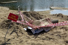 Vị trí tìm thấy quả bom. (Ảnh: Phước Ngọc/TTXVN)